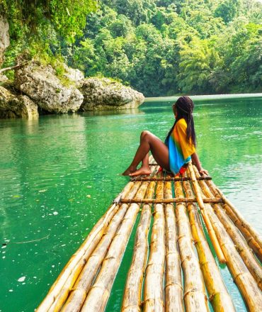 Bamboo-Rafting-in-Jamaica-Rio-Grande